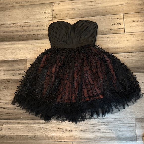 NWOT, Minuet Petite Black and Pink Textured Dress - Picture 2 of 13